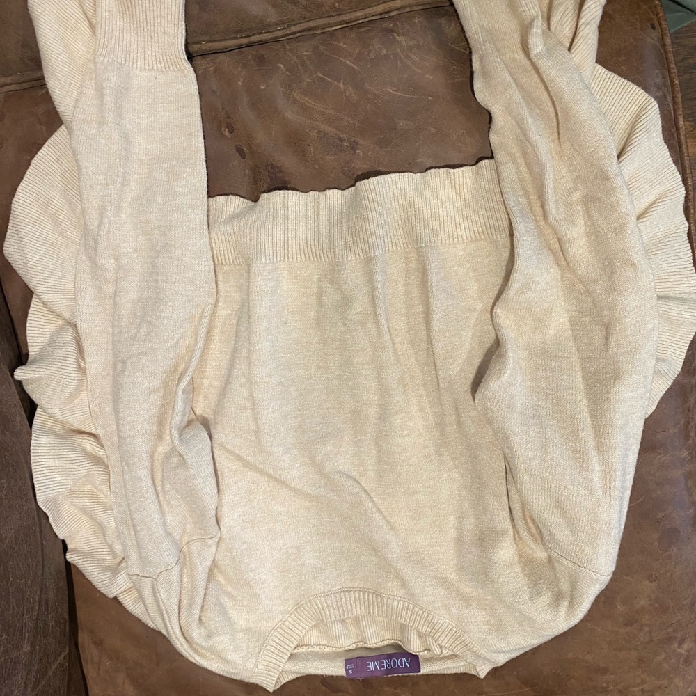 Adore Me cream ruffle crop sweater S